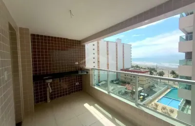Apartamento frente mar de 2 dormitórios, sacada, confira em praia grande.