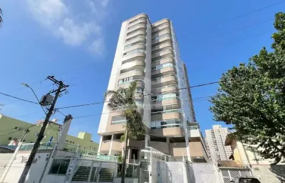 Apartamento semi mobiliado na guilhermina, 3 dormitórios, sacada, lazer, confira em praia grande.