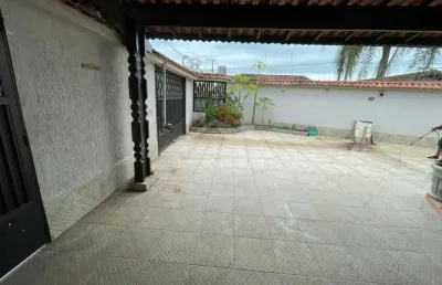 Casa com piscina com 354m2, localizado no jardim real!!!! só aqui na morada na praia