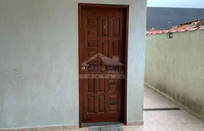 Casa no jardim gloria, 2 dormitórios, vaga, confira na imobiliária em praia grande.
