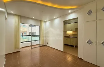 Apartamento tupi, 1 suíte, sacada, vaga, piscina, confira na praia grande.