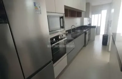Cobertura duplex com vista mar, 3 suítes, piscina privativa e 4 vagas ? canto do forte, praia grande