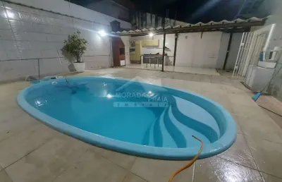 Casa isolada canto do forte, 3 dormitórios, 4 vagas, piscina, só na imobiliária em praia grande.