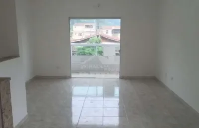 Casa sobreposta alta no canto do forte, 2 dormitórios, confira na imobiliária em praia grande.