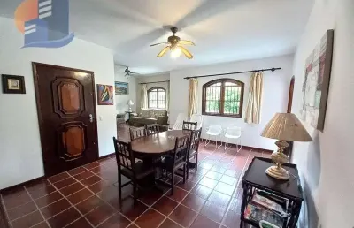 Apartamento com 3 quartos à venda na Rua Dona Vitória Yunes Stefano, Enseada, Guarujá