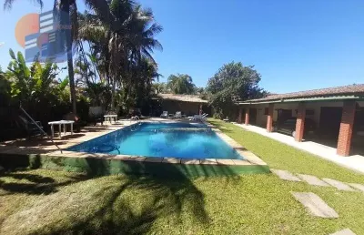 Casa ampla com jardim e quintal área total terreno 1050 metros²