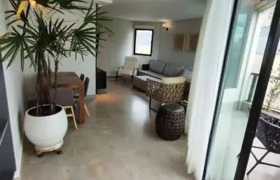 Ampla cobertura localização privilegiada a 100 metros da praia.