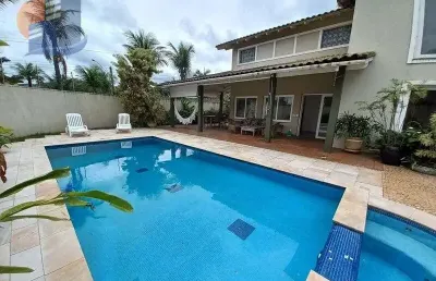 Terreno 606 metros quadrados! casa ampla 6 suítes ótima localização.