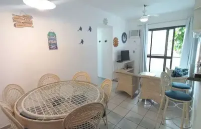 Apto com lazer bem localizado apenas 200 metros da praia da enseada guarujá.