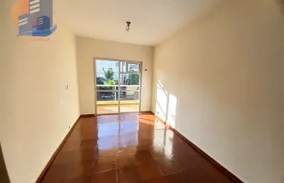 Excelente localização próximo de faculdade e comércios em geral!