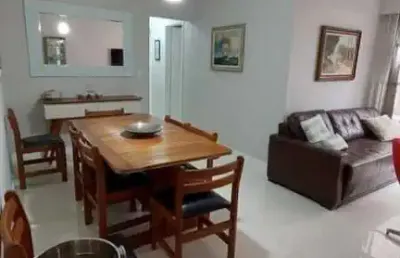 Reformado 'excelente localização região do aquário lado praia'
