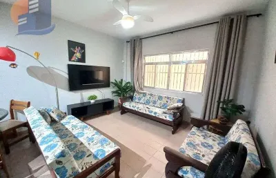 Apto térreo com excelente localização - venha morar na praia!
