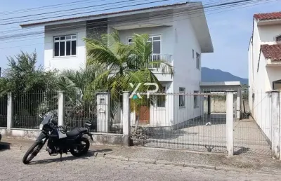 Casa no centro de palhoça à venda com 4 dormitórios | xp2461