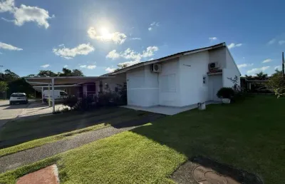 Casa com 3 quartos à venda na Avenida Paulo Roberto Vidal, 1, Bela Vista, Palhoça