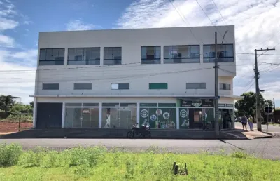 Vendo - prédio comercial com 2 pavimentos - 4 salas comerciais no térreo e 2 apartamentos no andar superior - portal das torres - maringá-pr.