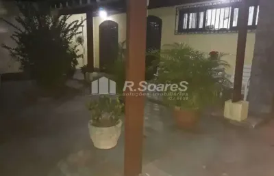 Casa com 3 quartos à venda na rua pico do papagaio, taquara, rio de janeiro, 153 m2 por r$ 700.000