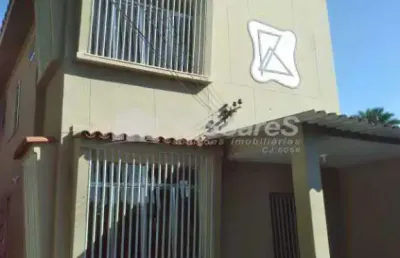 Casa com 2 quartos à venda na rua das camélias, vila valqueire, rio de janeiro, 184 m2 por r$ 550.000