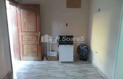 Casa com 2 quartos à venda na rua cerqueira daltro, cascadura, rio de janeiro, 60 m2 por r$ 160.000