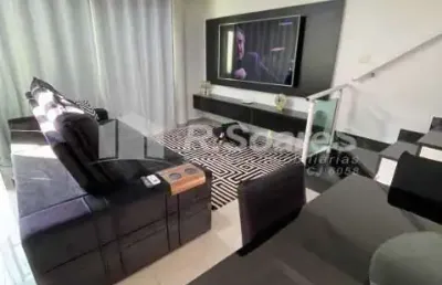 Casa em condomínio fechado com 3 quartos à venda na avenida carlos pontes, jardim sulacap, rio de janeiro, 250 m2 por r$ 890.000