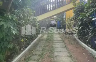 Casa com 6 quartos à venda na rua teófilo dávila, porto da roça i, saquarema, 400 m2 por r$ 1.200.000