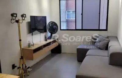 Apartamento com 2 quartos à venda na rua guilherme fernandes, jardim sulacap, rio de janeiro, 53 m2 por r$ 250.000