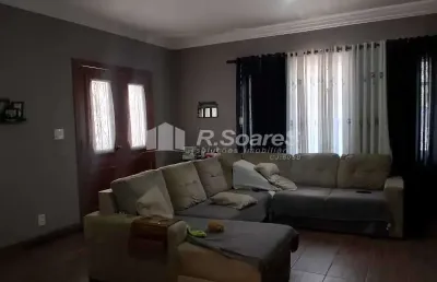 Casa com 3 quartos à venda na rua luís beltrão, vila valqueire, rio de janeiro, 233 m2 por r$ 550.000