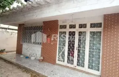 Casa com 6 quartos à venda na rua namur, vila valqueire, rio de janeiro, 500 m2 por r$ 640.000