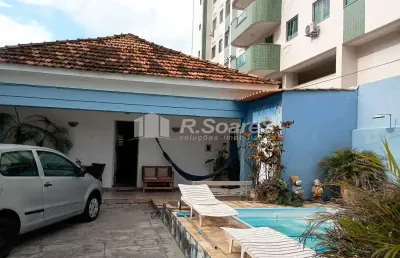 Casa com 5 quartos à venda na rua das hortências, vila valqueire, rio de janeiro, 300 m2 por r$ 1.100.000