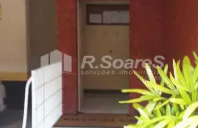 Apartamento com 2 quartos à venda na rua capitão menezes, praça seca, rio de janeiro, 60 m2 por r$ 160.000