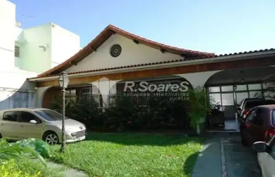 Casa com 3 quartos à venda na rua das rosas, vila valqueire, rio de janeiro, 690 m2 por r$ 1.400.000