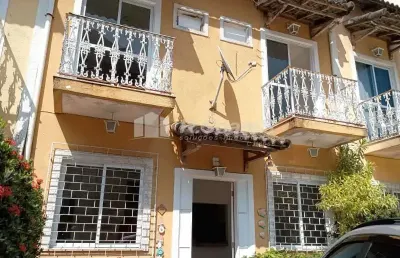 Casa em condomínio fechado com 2 quartos à venda na rua das hortências, vila valqueire, rio de janeiro, 89 m2 por r$ 460.000
