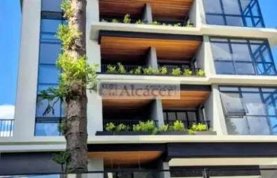 Excelente apartamento novo na cobertura no água verde.