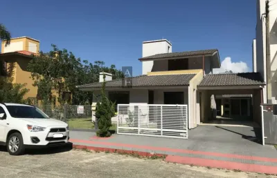 Casa com 3 quartos à venda na Rua Bernardino Manoel Rodrigues, 362, Centro, Garopaba
