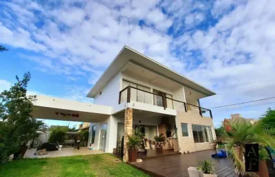 Casa com 3 quartos à venda na Rua Pinguirito, 789, Ambrósio, Garopaba