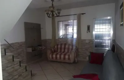 Imperdível oportunidade de adquirir casa à venda na vila guilherme, em são paulo-sp.com 2 sobrados no mesmo terreno