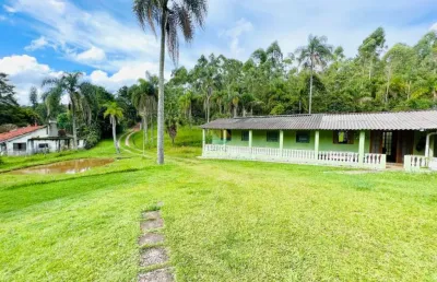 Belíssimo sitio com lagos, nascentes, casa de hospedes em mairiporã!
