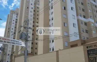 Lindo apartamento  2 dormitórios, 1 banheiro muito bem localizado