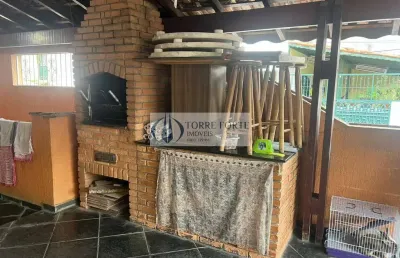 Lindo sobrado 2 dormitórios, 2 banheiros , 2 vagas pagamento a vista