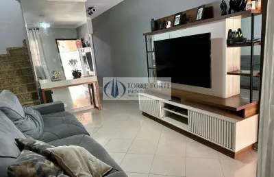 Sobrado 2 dormitórios, 80 m2, 2 vagas, churrasqueira, no jardim fernandes