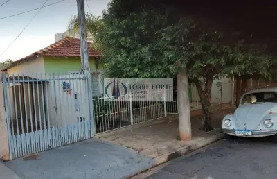 Casa com 2  dormitorios e 1 vaga no bairro novo mundo
