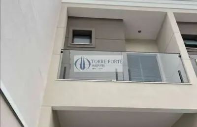 Linda casa com 3 dormitórios, sacada e 2 vagas na vila guilherme
