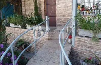 Bela casa térrea com 6 dormitórios na vila manchester