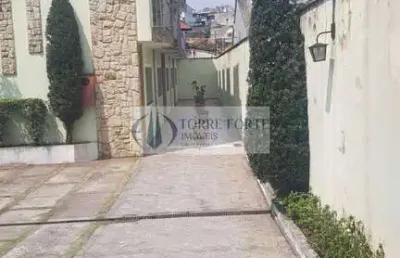Bela casa de condominio com 2 dorms, 1 vaga  no artur alvim
