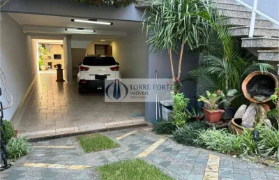 Lindo sobrado 4 dormitórios, 1 suíte, 4 vagas na vila floresta