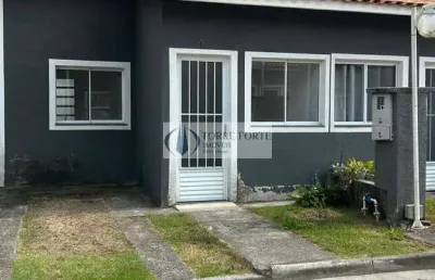Casa em condomínio 2 dormitórios, 1 vaga, com quintal em suzano