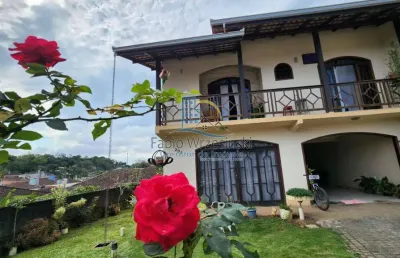 Casa com 3 quartos para alugar no João Costa, Joinville 