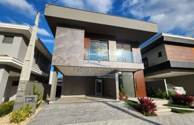 Casa com 3 quartos à venda na Vila Nova, Joinville 