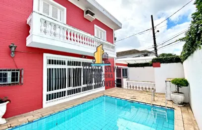 Casa com 3 quartos para alugar no Embaré, Santos 