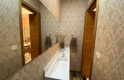 Casa com 6 quartos à venda na Rua Ibiquara, Vila Ipojuca, São Paulo