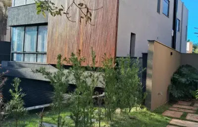 Casa em condomínio fechado com 5 quartos para alugar na Rua Carlota Ilnicki, 0, Conjunto Residencial Vivendas do Arvoredo, Londrina